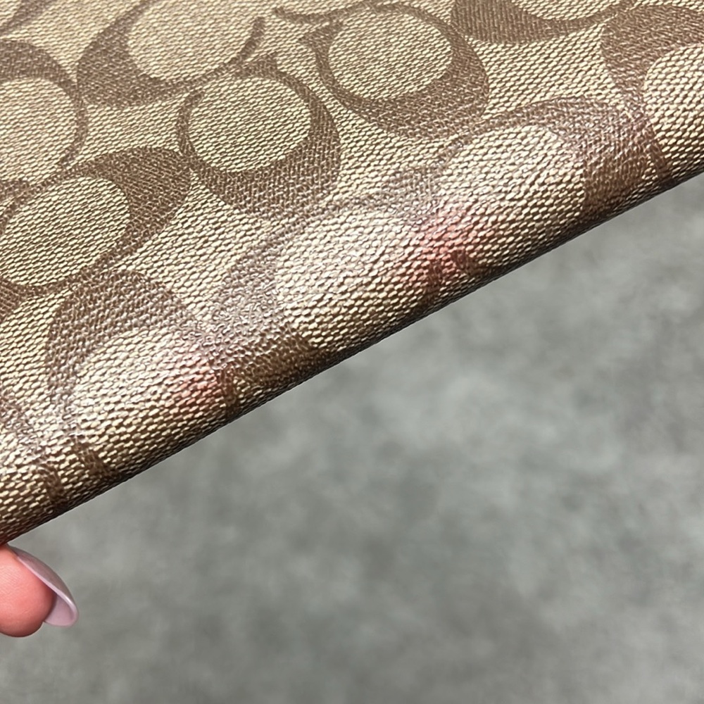 Coach wristlet - Picture 3 of 6